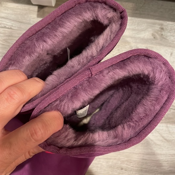 Fuchsia Ugg Boots - Picture 4 of 4